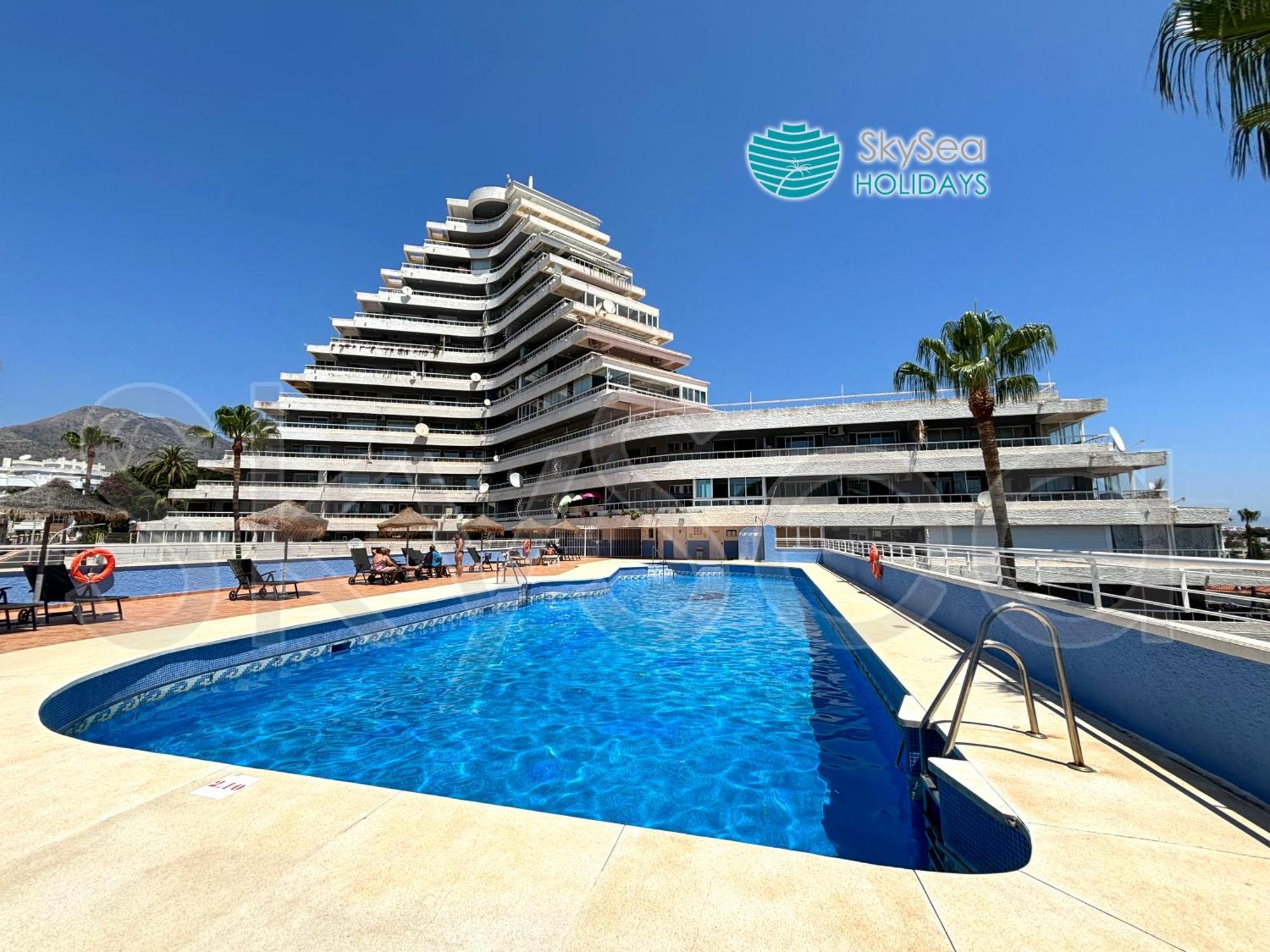 Skysea Benalmadena Puerto Marina Apartment Екстериор снимка